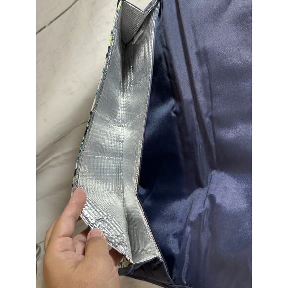 Thirty-One Gifts Blue Paisley Pattern Travel Flat Iron/Curling Iron Holder - Picture 5 of 7